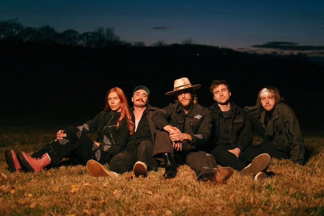 HAPPY LANDING - Radiate