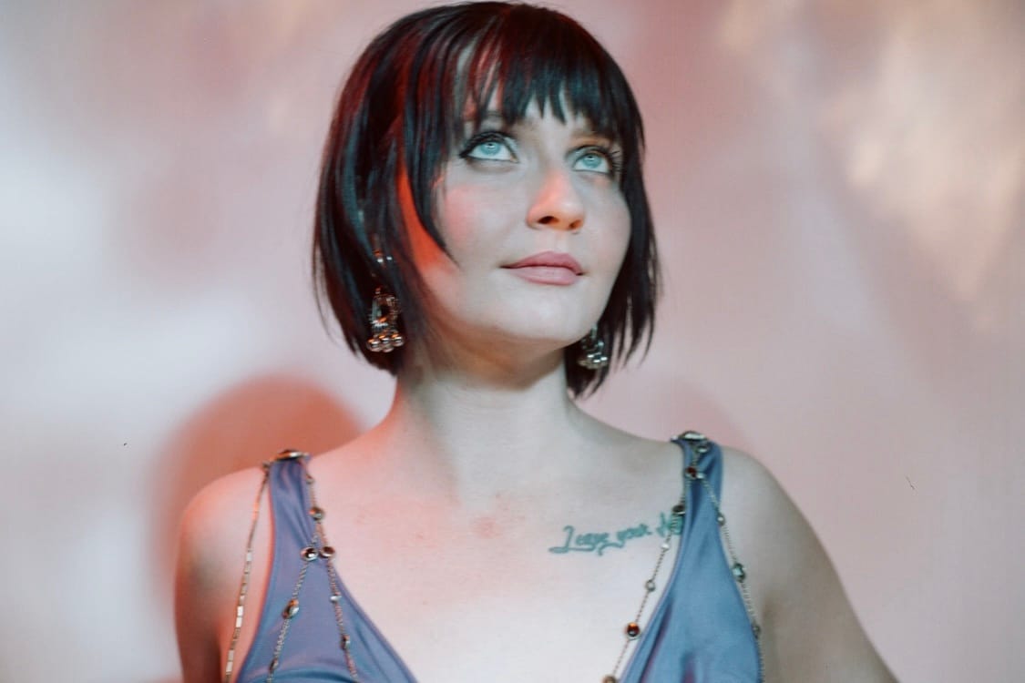 Scout Gillett - Too Fast To Last