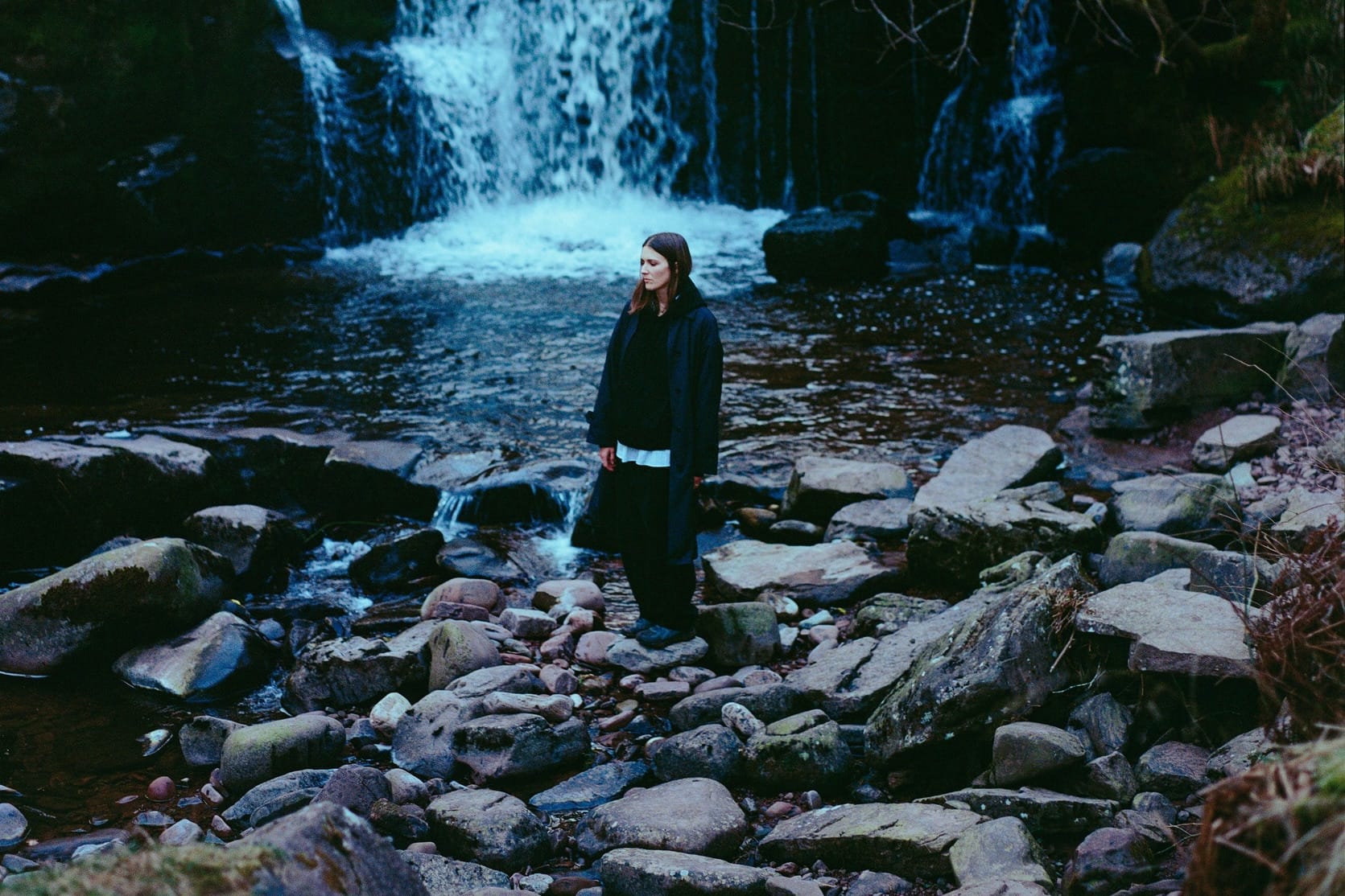 Art School Girlfriend - Doing Laps [Video]