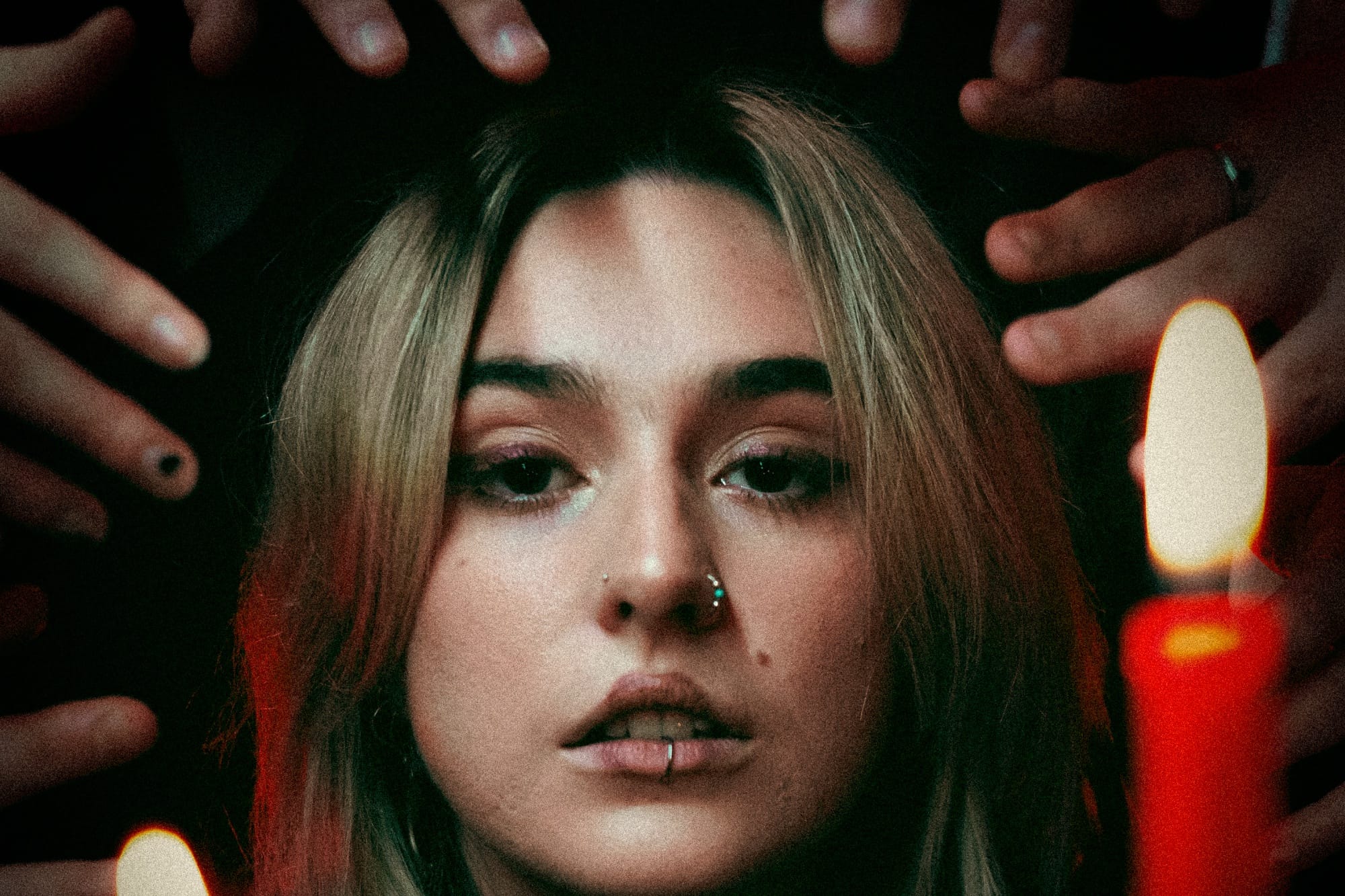 Roses - Pretty (Like a Sin)