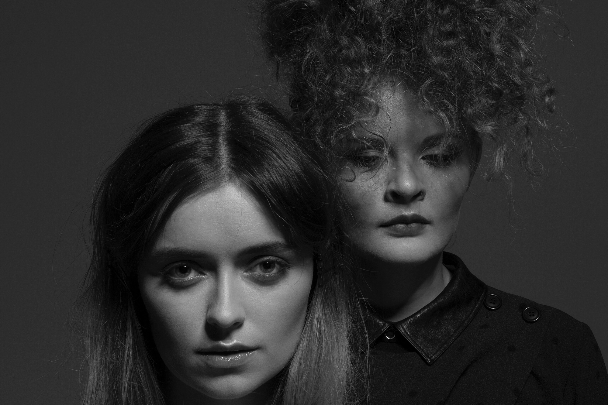 SONG PICK: Elsa & Emilie - Au Volant