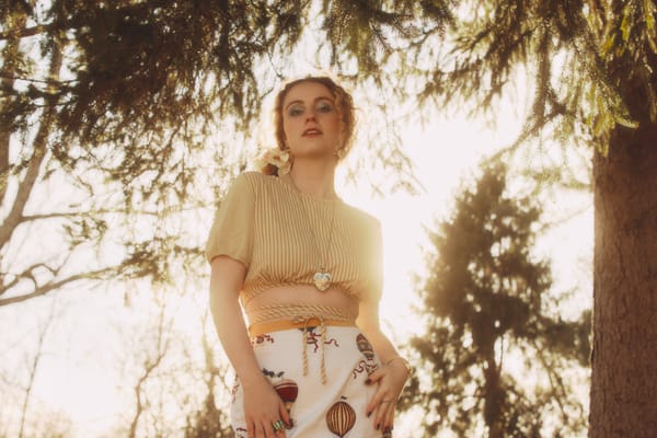 Kinneret - Solar Kiss [Video]