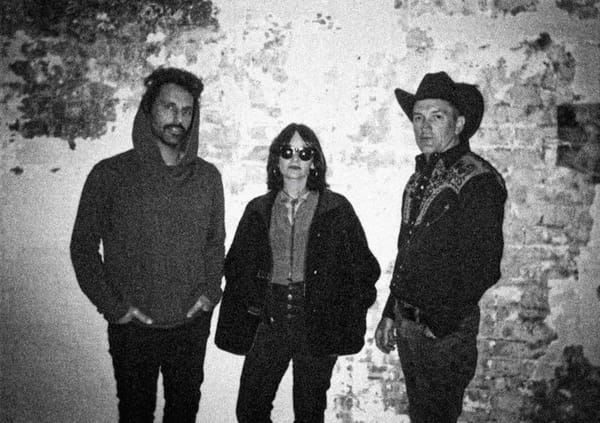 Howling Bells - Chimera