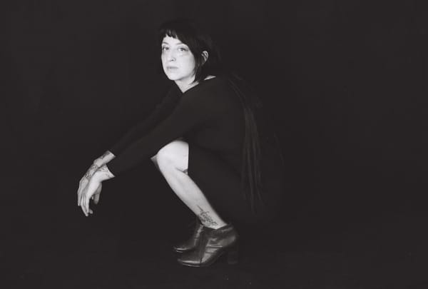 Ora Cogan - Honey [Video]