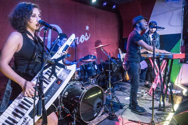 Mondo.NYC Round Up Day One: Shag Rock, The Settlement, Satelite Mode, Blak Emoji, HDLSS